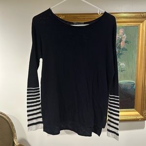 Vince navy white striped light sweater XS